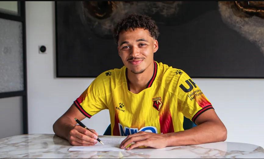 此外, 这位, 置是中后卫 此外, 这位, 置是中后卫